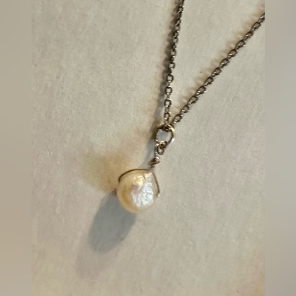 Freshwater Delicate Pearl 5mm on Silver Chain. Shine, Luster beautiful. - Picture 7 of 7